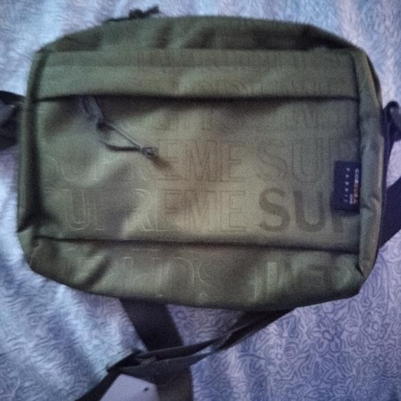 NWT SUPREME CORDURA CROSSBODY BAG - Picture 5 of 9